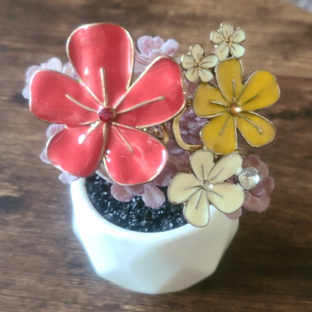💙 2/$20 Vtg Enamel Floral Cuff Bracelet